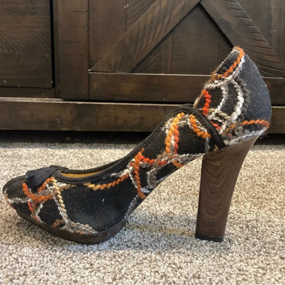 Isabel Toledo Multi-Knitted Shoes; Woven Yarn with Wood Heel - Size 9